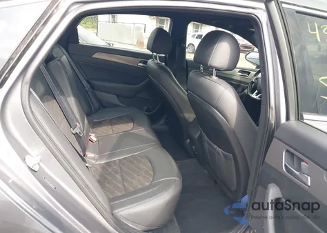 2018 Hyundai Sonata Sport 2.0T z USA, uszkodzony, nr VIN 5NPE34AB7JH689589